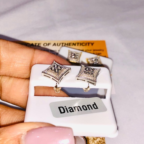 Real diamond earrings for men, stunning rare design, biggest sale of the year! - Picture 7 of 8